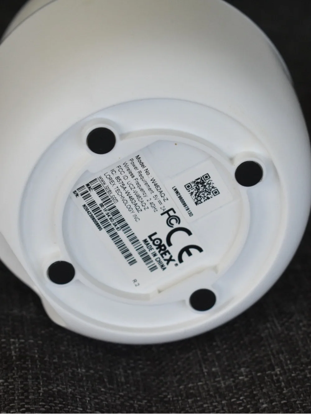 Lorex 2K Indoor Pan-Tilt Wi-Fi Camera